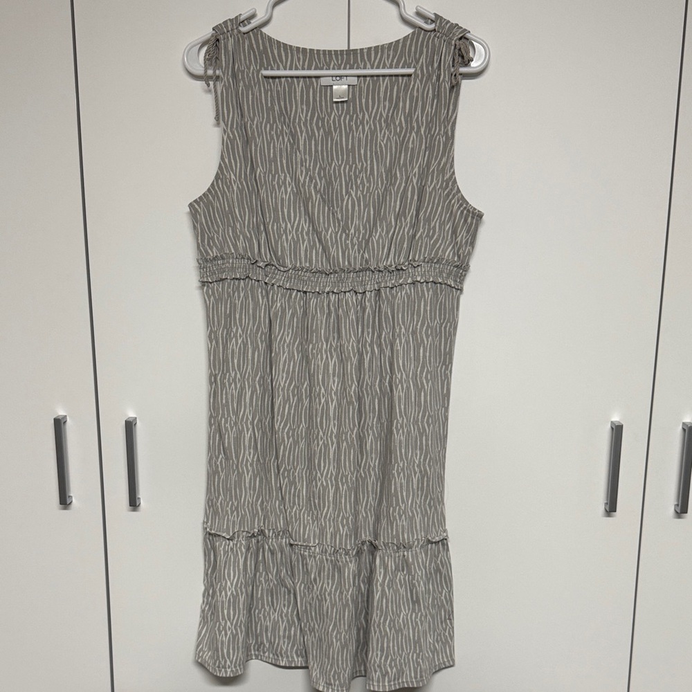 LOFT Sleeveless Gray Dress